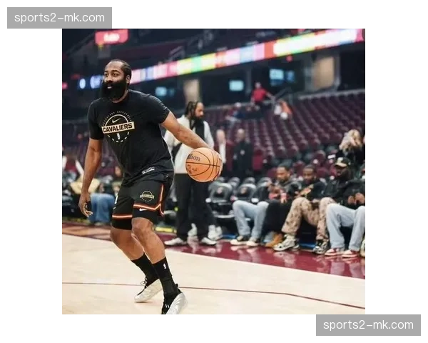 骑士外线45投13中命中率仅28.9%，进攻空间被绿军收缩策略彻底堵死